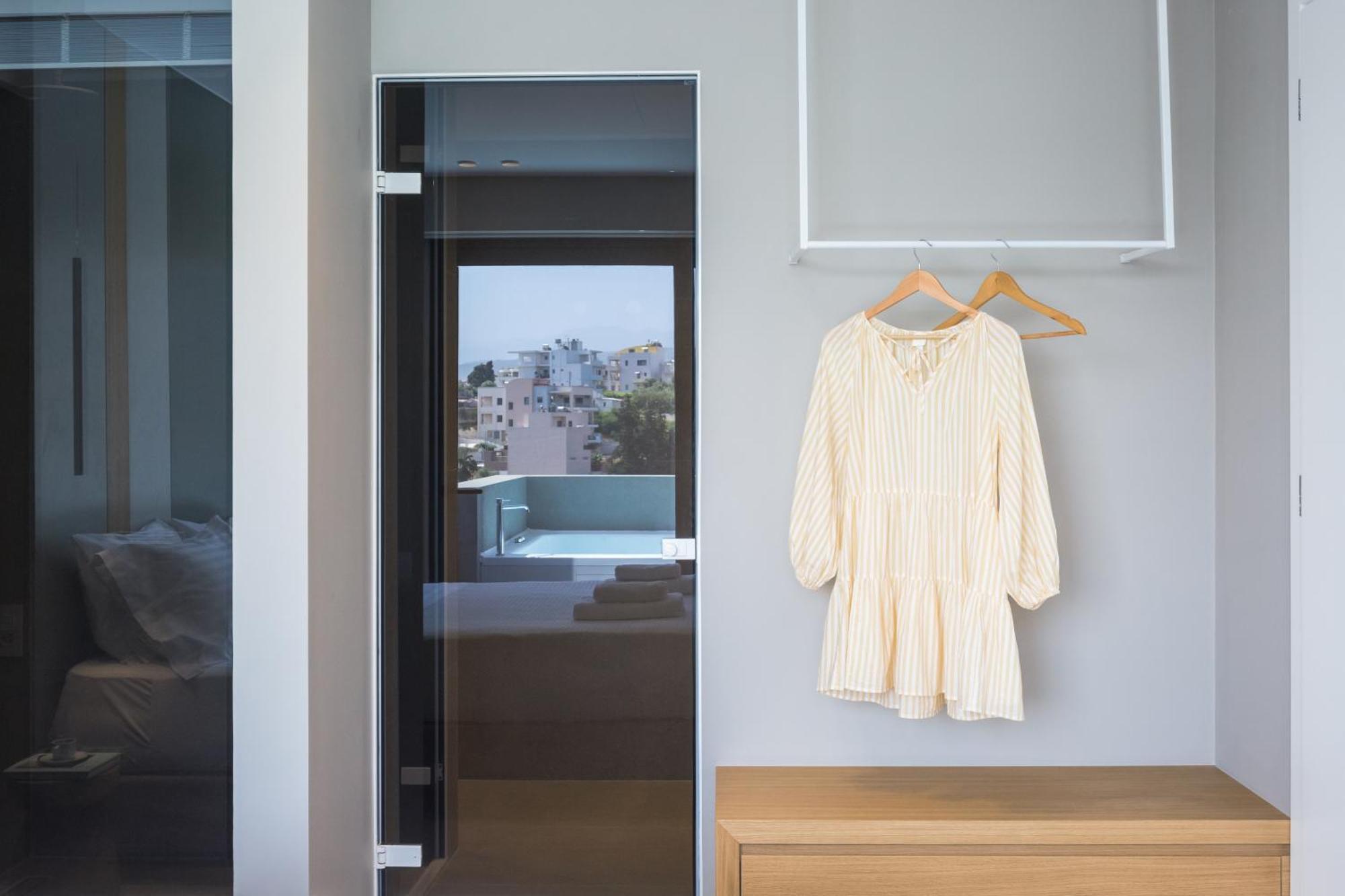 Noemie Luxury Suites Hriszí Aktí Haniá Szoba fotó